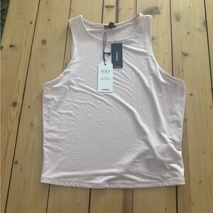 Express Body Contour Collection Tank Size M NWT